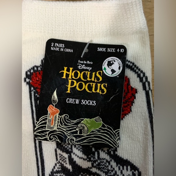 10 for $30 Disney Hocus Pocus Halloween Crew Socks - Picture 3 of 7